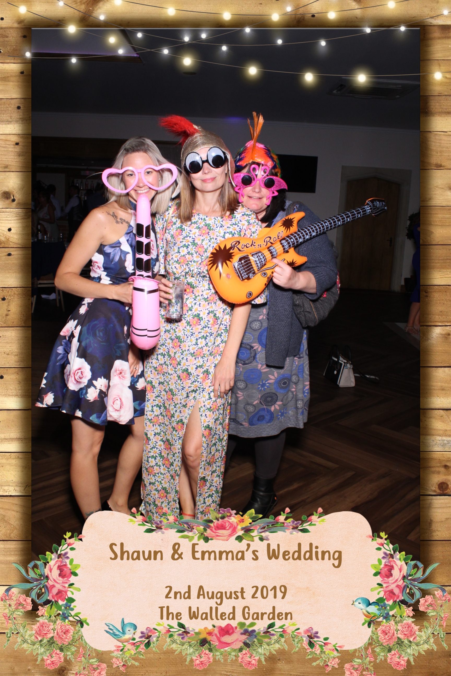 Shaun and Emma's Wedding | View more photos from the event at images.mobile-photo-booth.com/u/MobilePhotoBoothUK/Shaun-and-Emmas-Wedding